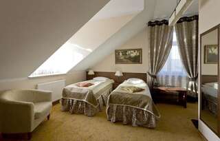 Отель Hotel Osjann Бяла-Подляска Двухместный номер с 1 кроватью или 2 отдельными кроватями-3